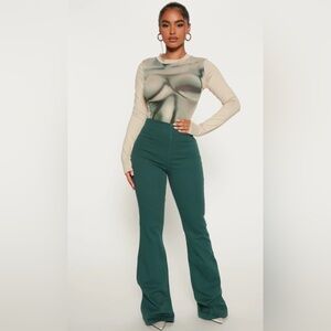 Fashion Nova Pull On No Gap Stretch Flare Jeans 💚